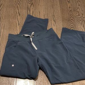 Figs Kade Dark Harbor